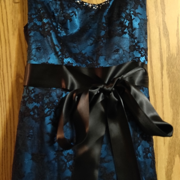 Never worn Flirt by Maggie Sottero prom dress - Picture 7 of 8